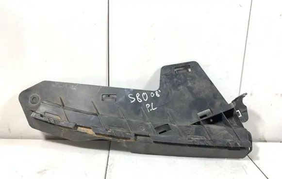Volvo S80 Front bumper mounting bracket 30796388