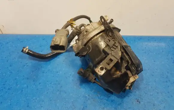 Honda Civic Fuel filter housing 186300-5960