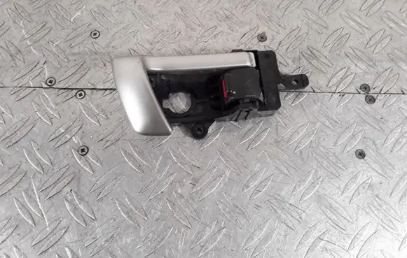 Hyundai Santa Fe Front door interior handle
