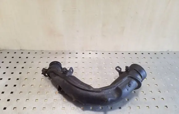 Peugeot 3008 I Turbo air intake inlet pipe/hose M06021A152