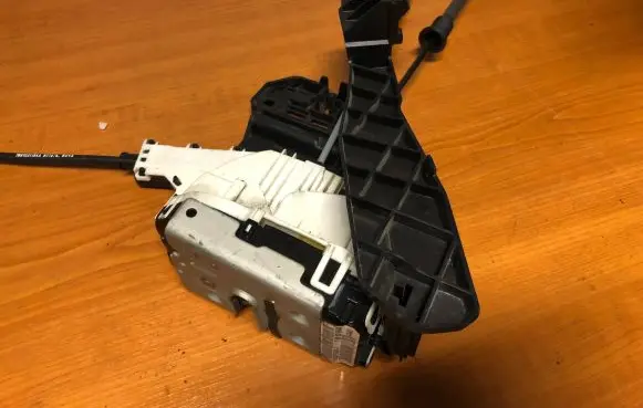 Jeep Cherokee Rear door lock P04589915AD