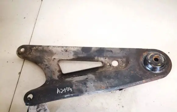 Opel Vectra C Engine mounting bracket