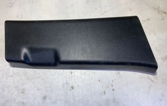 (B) pillar trim (bottom)