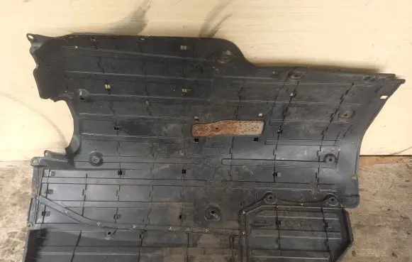 Honda Civic Engine splash shield/under tray 74605
