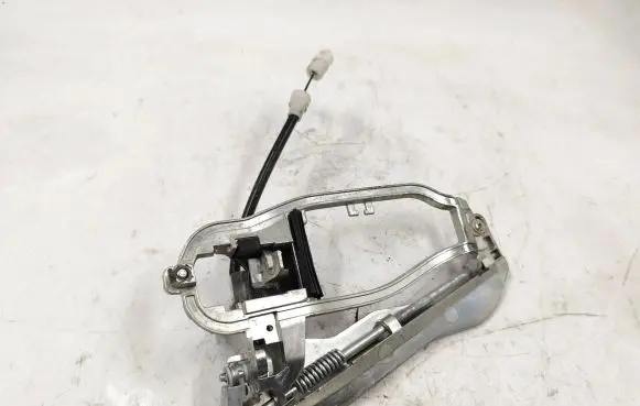 BMW X5 E53 Rear door exterior handle/bracket 