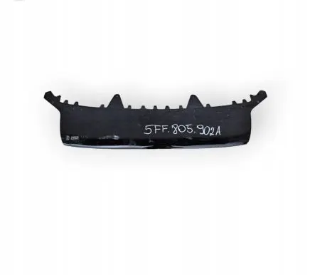 Front bumper lip
