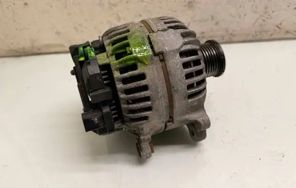 Audi A4 S4 B8 8K Generator/alternator 03G903016E