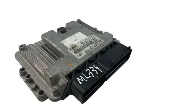 KIA Ceed Engine control unit/module ECU 391112A950 0281018641
