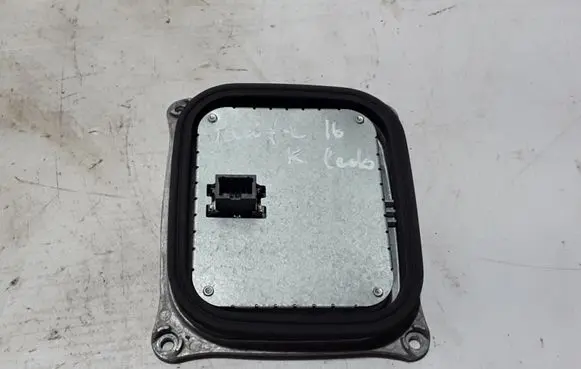 Chrysler Pacifica Xenon control unit/module 147000015300