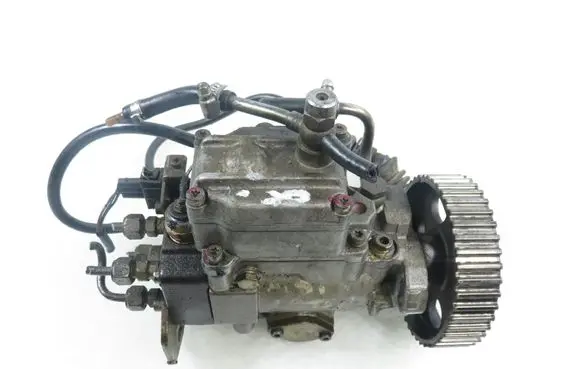 Audi 80 90 S2 B4 Fuel injection high pressure pump 0460404995 028130109J