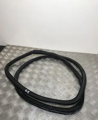 Seat Ateca Rear door rubber seal (on body) 