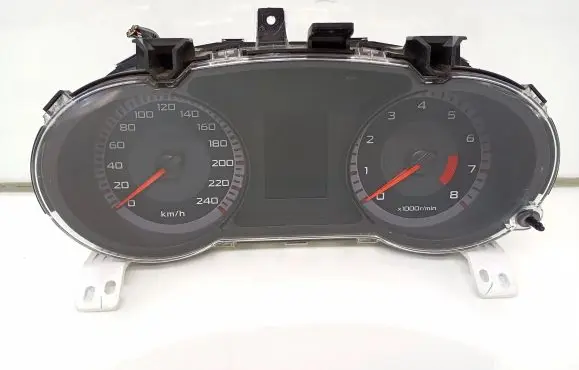 Mitsubishi Lancer VIII Speedometer (instrument cluster) 8100A117 527670H 6240K1