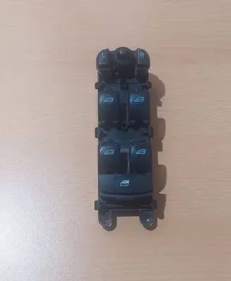 Volvo V70 Electric window control switch 31334881 10W514