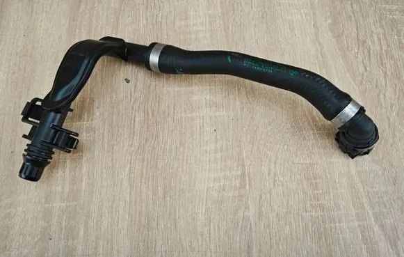 BMW X6 G06 Engine coolant pipe/hose 8472309