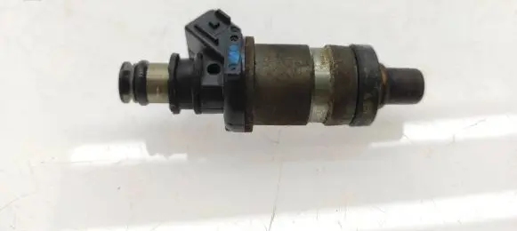 Honda Legend Fuel injector