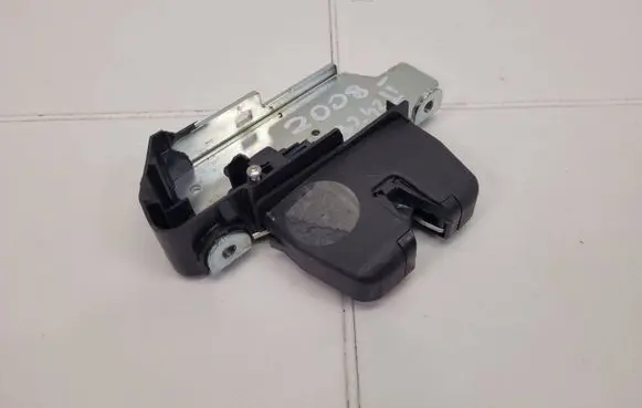 Tailgate/trunk/boot lock/catch/latch