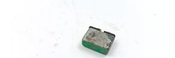 Volkswagen Golf III Other relay 443937105A