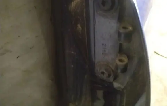 Renault Laguna I Rear door lower hinge
