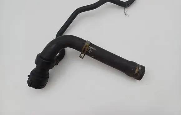 Audi A4 S4 B6 8E 8H Engine coolant pipe/hose 8E0121101