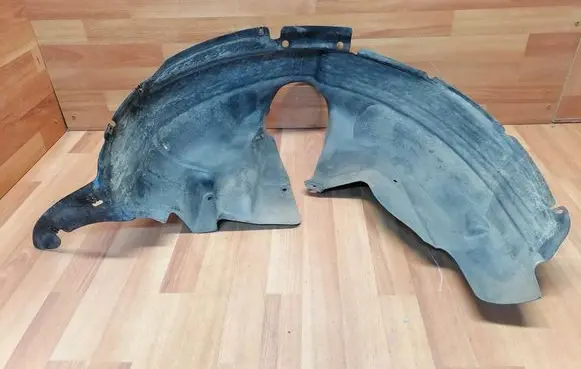 Land Rover Freelander Front wheel arch liner splash guards CLF101941
