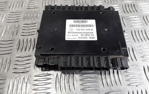Volkswagen Touareg I Other control units/modules 7L6937049M