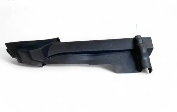 Audi Q7 4M Fender end trim 4M0821169C