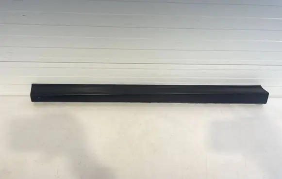 BMW X3 G01 Front door trim (molding) 8064795