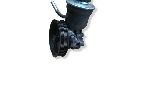 Toyota Corolla Verso AR10 Power steering pump 