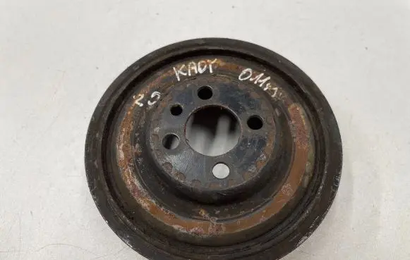 Volkswagen Caddy Crankshaft pulley 038105243m