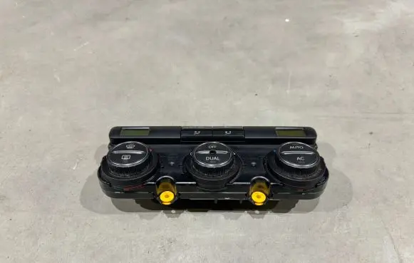 Volkswagen PASSAT B6 Climate control unit 3C0907044DS 5HB01010680 SW1010
