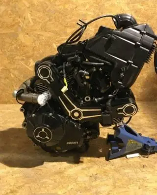 Ferrari LaFerrari Aperta Engine swap 
