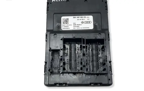 Audi A4 S4 B9 8W Comfort/convenience module 8W1907063G 8W1907063CG 57012001