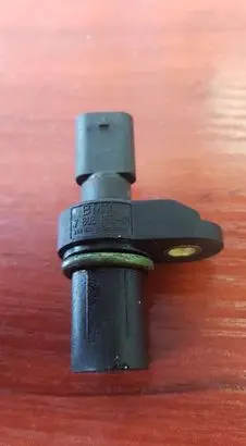 BMW 5 F10 F11 Camshaft position sensor 7803093