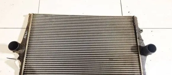 Volvo XC70 Intercooler radiator