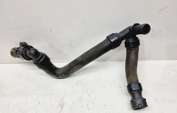 Renault Captur Engine coolant pipe/hose 924104538R