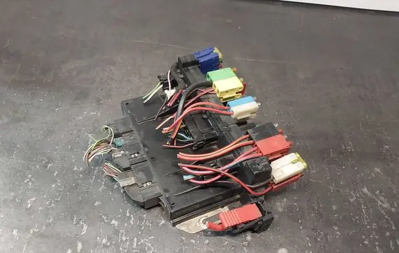 Mercedes-Benz S W220 Comfort/convenience module A0205451932 05045130
