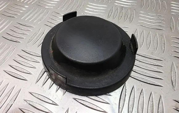 Nissan Primera Headlight/headlamp dust cover 