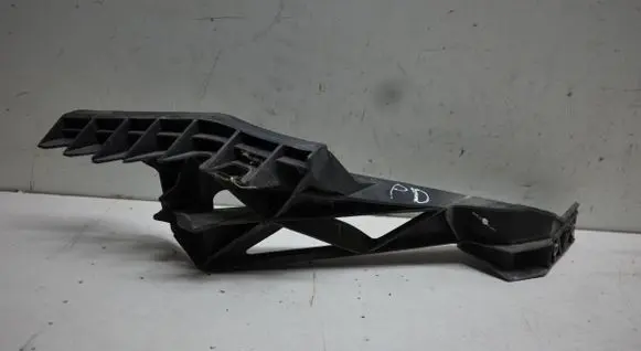 Front bumper mounting bracket