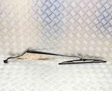 Maserati GranTurismo Windshield/front glass wiper blade 