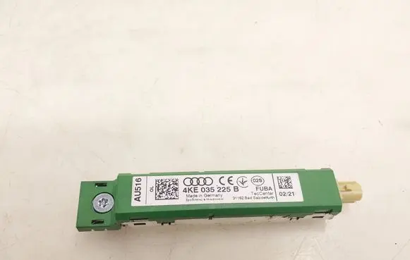 Audi e-tron Aerial antenna amplifier 4KE035225B