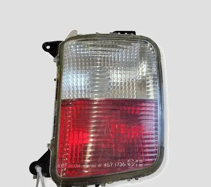 Cadillac CTS Tailgate rear/tail lights 457206 457106