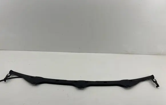 Mercedes-Benz C W205 Wiper trim A2058690007
