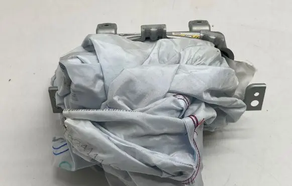 Subaru Forester SL Passenger airbag 638164202A 05890080P1