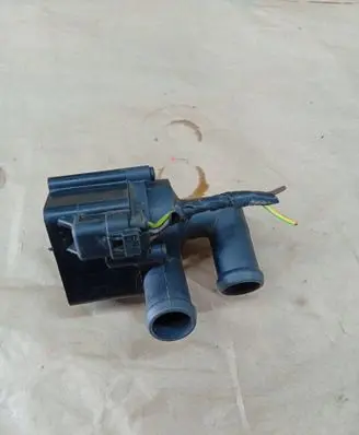 Volkswagen Tiguan Electric auxiliary coolant/water pump 5N0965561