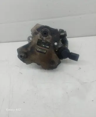 BMW 5 E60 E61 Fuel injection high pressure pump 7798333 600262143073 0445010066