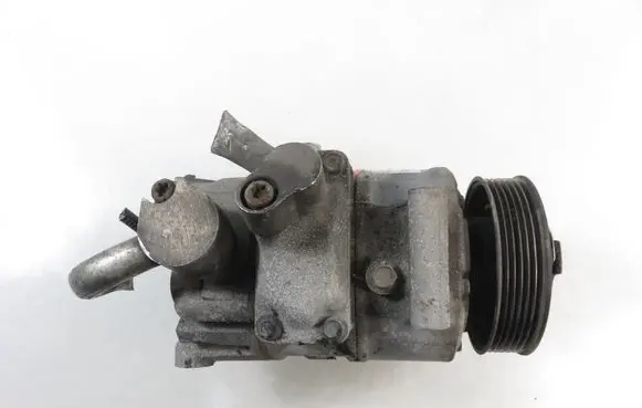 Volkswagen PASSAT B6 Air conditioning (A/C) compressor (pump) 
