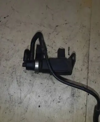 Audi A8 S8 D3 4E Turbo solenoid valve 057906630A 50065900