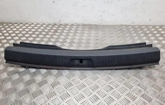 Volkswagen Golf V Trunk/boot sill cover protection 1K9863459A