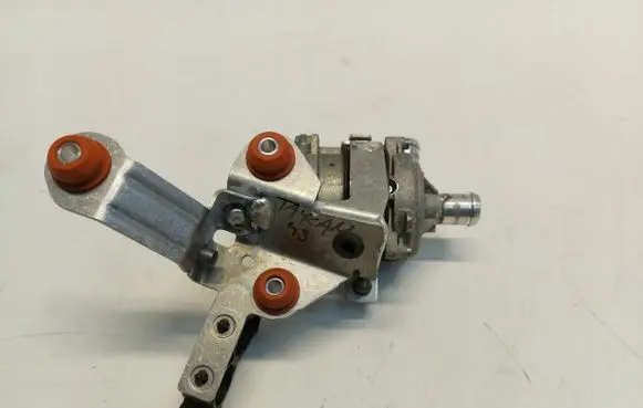 Porsche Taycan 9J1 Water pump 9j1965567f