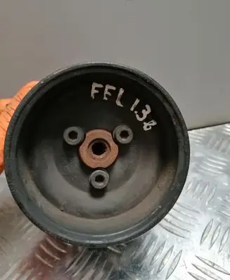 Skoda Felicia I Power steering pump 